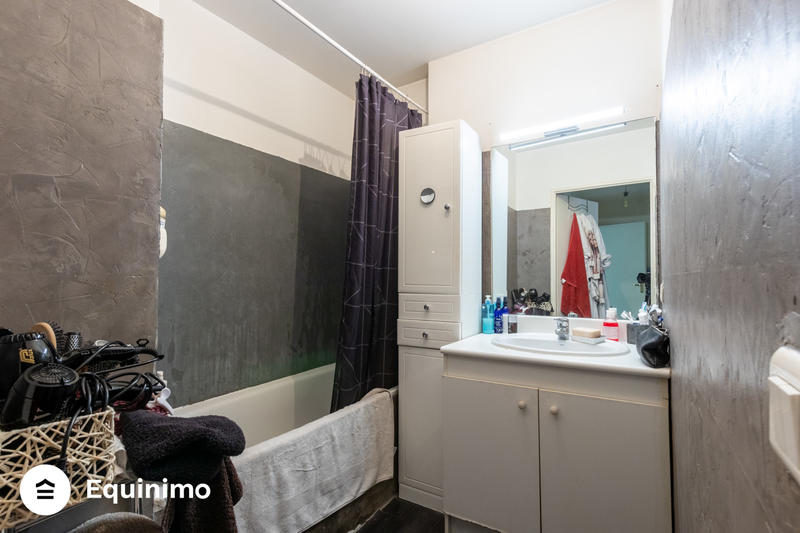 Appartement - 90 m² - 4 pièces