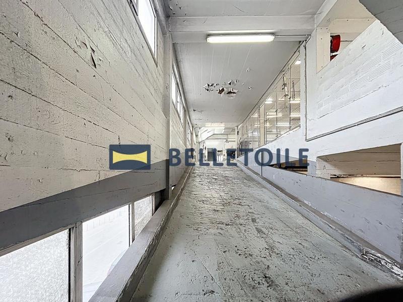 Local commercial - 2 239 m²