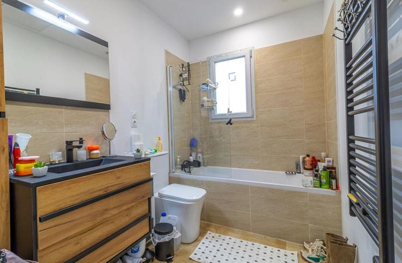 Maison - 188 m² - 7 pièces