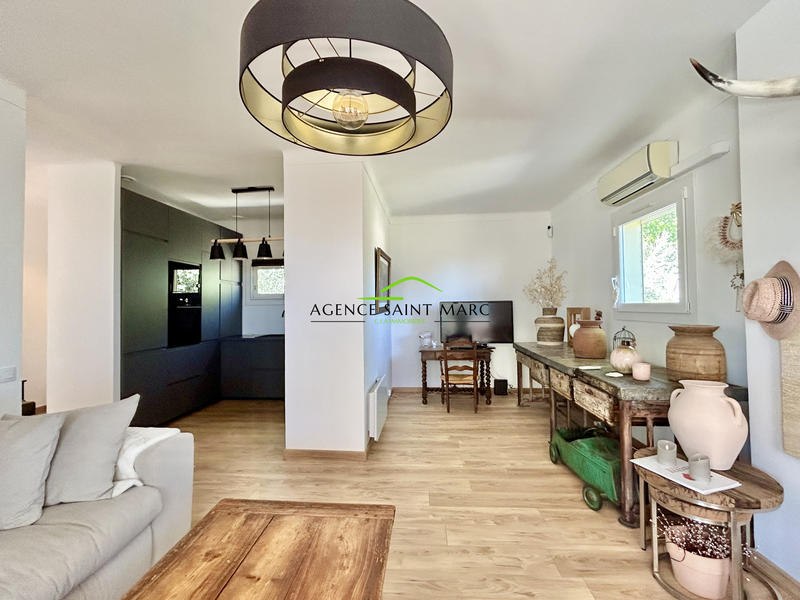 Maison - 102 m² - 4 pièces