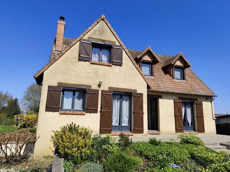 Maison - 111 m² - 5 pièces