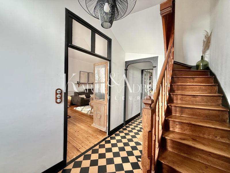 Maison - 110 m² - 6 pièces