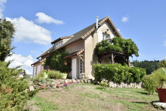 Maison - 320 m² - 10 pièces