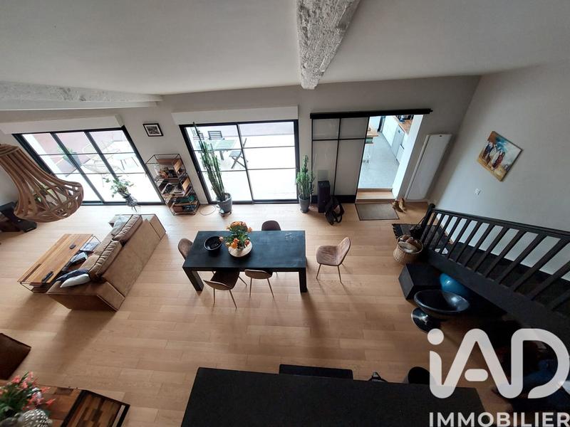 Maison - 217 m² - 7 pièces