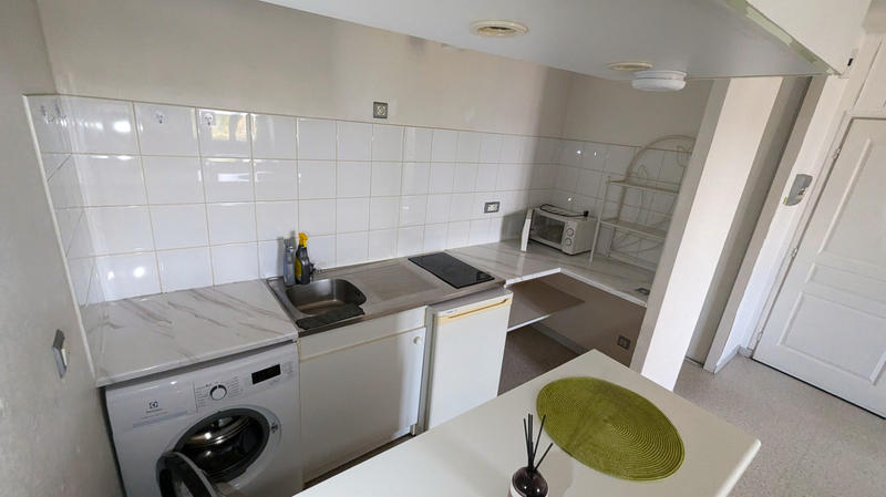 Maison - 250 m² - 10 pièces