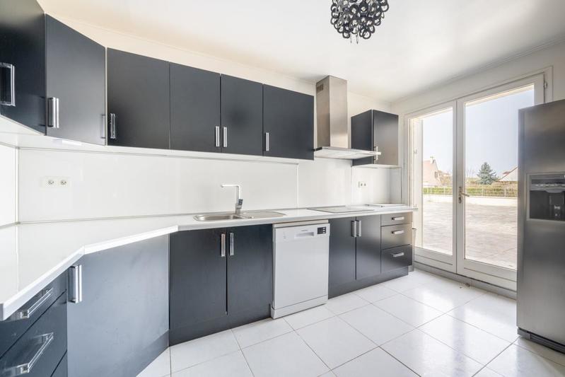 Appartement - 163 m² - 6 pièces