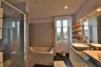 Duplex - 143 m² - 6 pièces