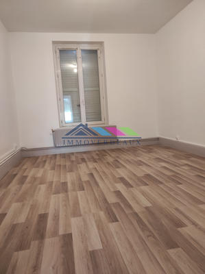 Appartement - 83 m² - 4 pièces