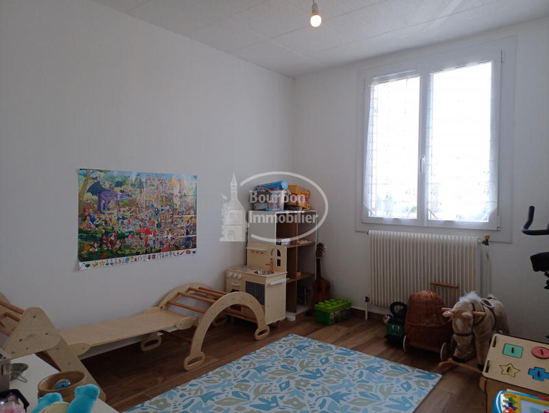 Maison - 96 m² - 5 pièces