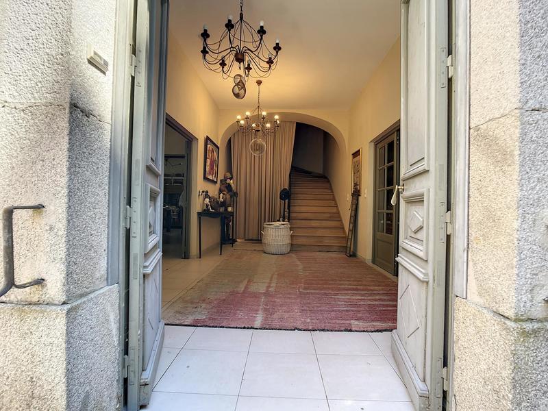 Maison - 500 m² - 17 pièces