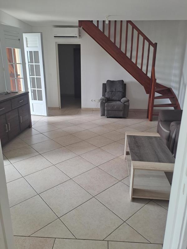 Appartement - 99 m² - 5 pièces