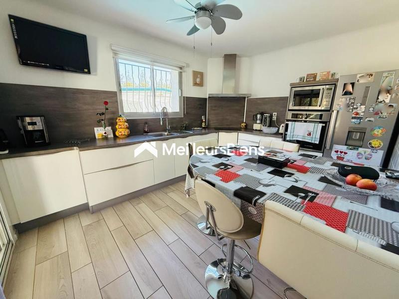 Maison - 167 m² - 7 pièces