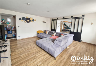 Maison - 220 m² - 7 pièces