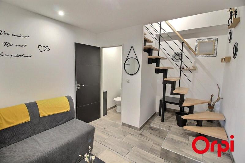 Villa - 184 m² - 6 pièces