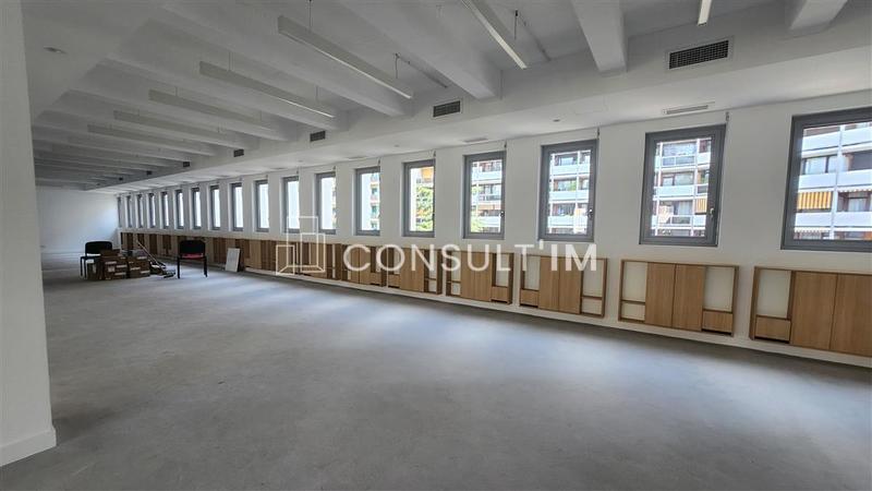 Bureau - 252 m²