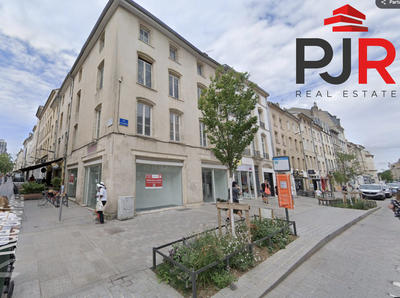 Local commercial - 267 m²