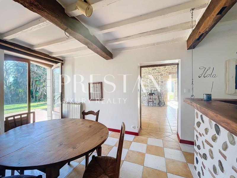 Maison de campagne - 220 m² - 7 pièces