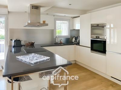 Maison - 143 m² - 4 pièces