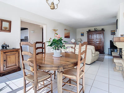 Maison - 137 m² - 6 pièces