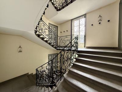 Appartement - 267 m² - 8 pièces