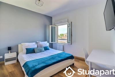 Chambre - 14 m² - 1 pièce