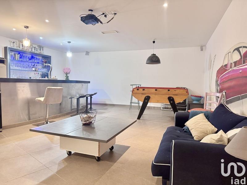 Maison - 225 m² - 5 pièces