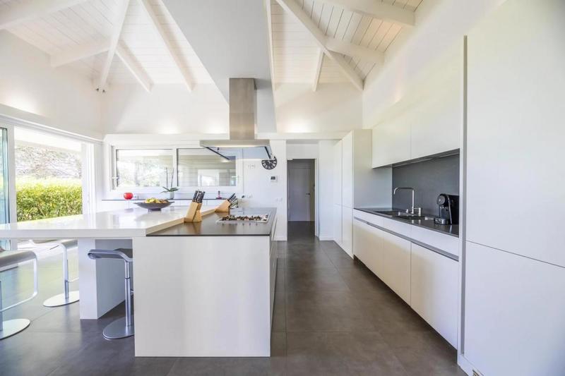 Propriété - 466 m² - 11 pièces