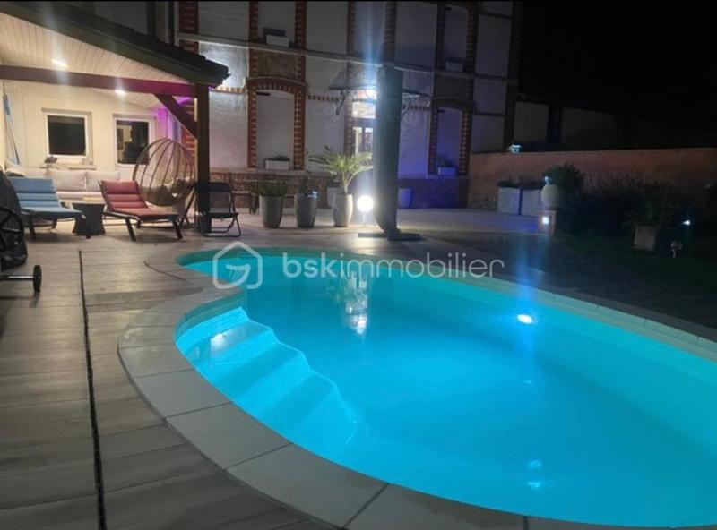 Maison de maîtres - 279 m² - 8 pièces