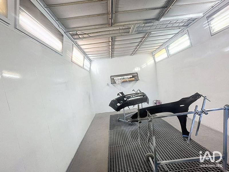 Local commercial - 824 m²