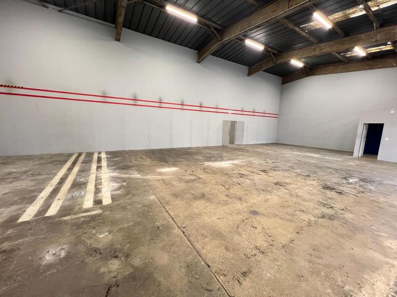 Entrepôt - 450 m²