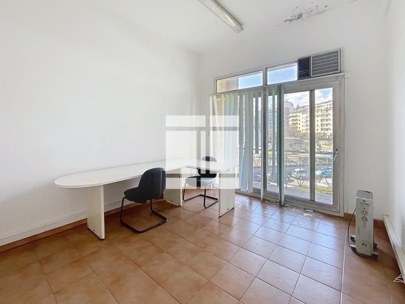 Local commercial - 18 m²