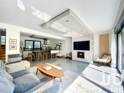 Maison - 160 m² - 5 pièces