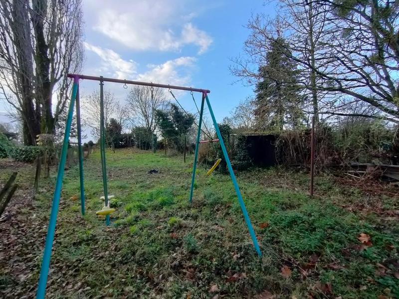 Terrain constructible - 857 m²