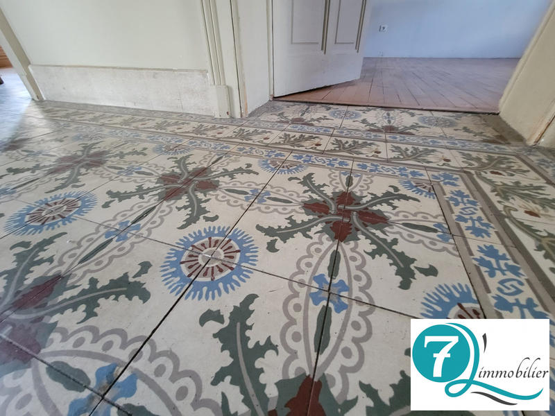 Maison - 200 m² - 10 pièces