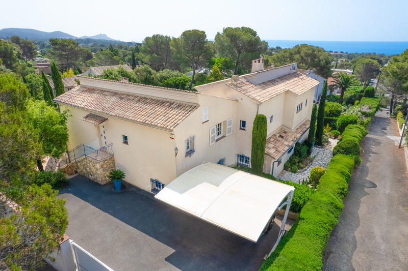 Villa - 350 m² - 8 pièces