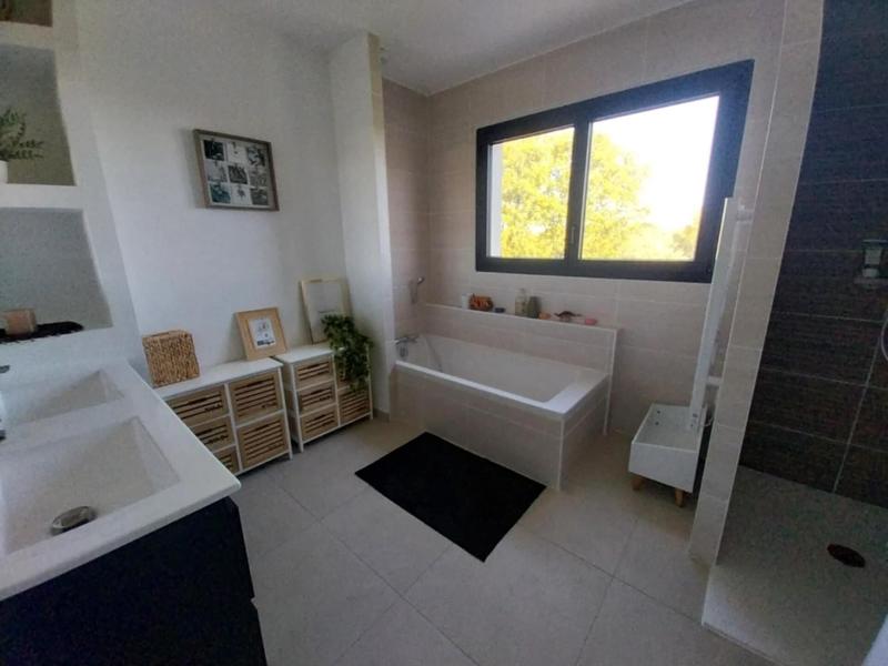 Maison - 153 m² - 6 pièces