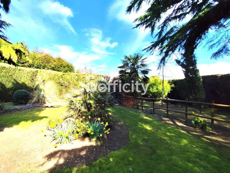 Pavillon - 146 m² - 6 pièces