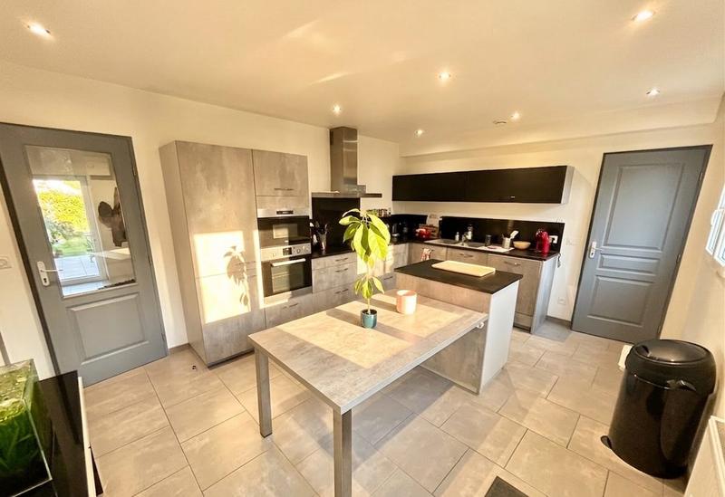 Maison - 117 m² - 6 pièces