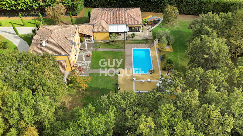 Demeure - 400 m² - 10 pièces