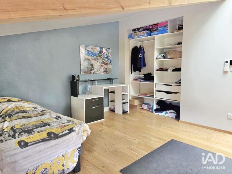 Maison - 180 m² - 6 pièces