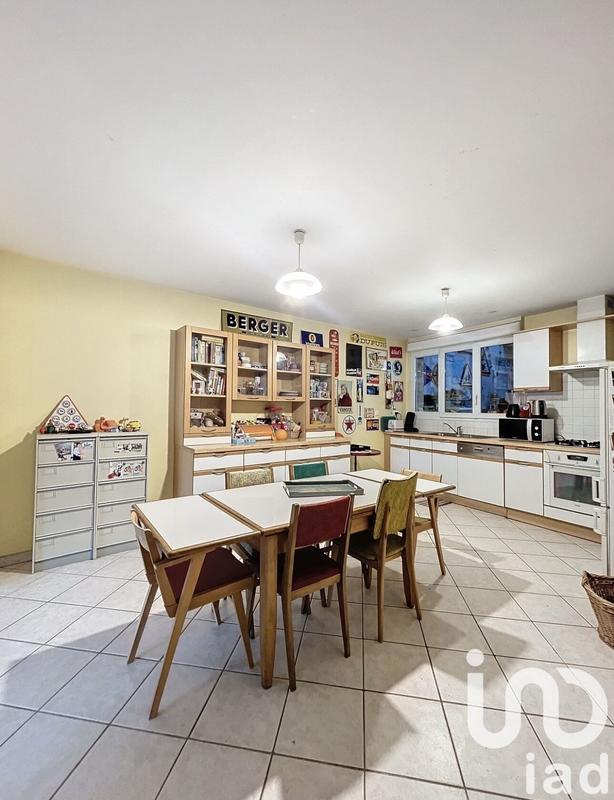 Maison de ville - 192 m² - 8 pièces