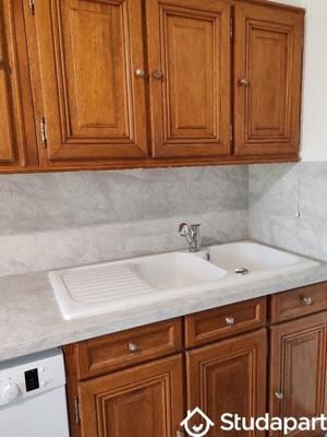 Chambre - 9 m² - 1 pièce