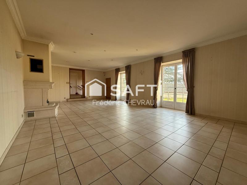 Maison - 261 m² - 7 pièces