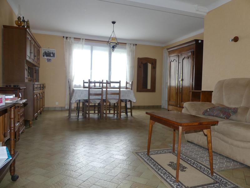 Maison - 95 m² - 5 pièces