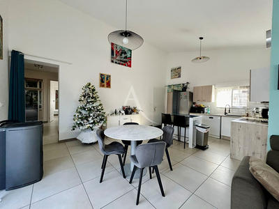 Maison - 100 m² - 4 pièces