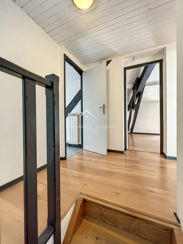 Duplex - 137 m² - 5 pièces