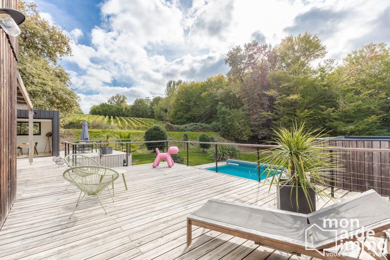 Maison contemporaine - 228 m² - 8 pièces