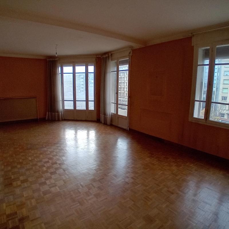Appartement - 85 m² - 3 pièces
