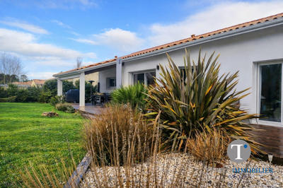 Maison contemporaine - 108 m² - 4 pièces