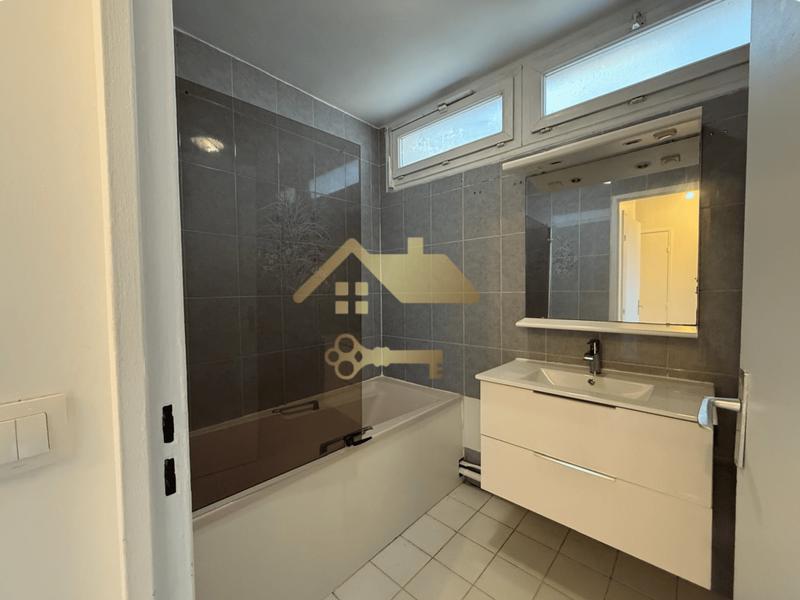 Appartement - 72 m² - 3 pièces